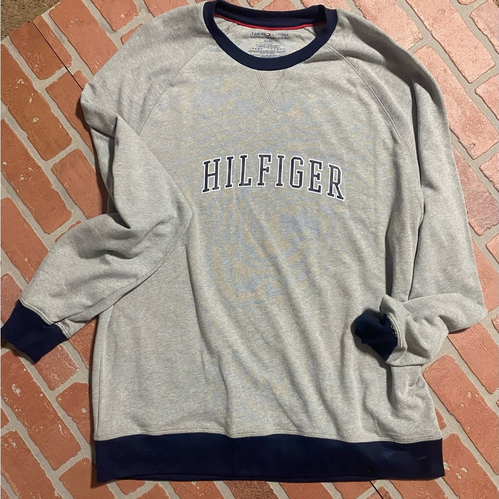 Tommy Hilfiger, extra-large, long sleeve sleepwear top